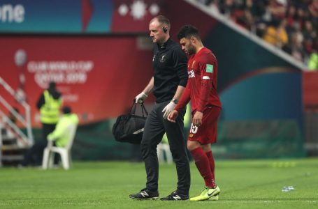 Liverpool Alex Oxlade-Chamberlain suffers ankle ligament damage