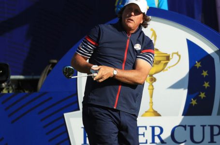Mickelson sets goal to make Ryder Cup team