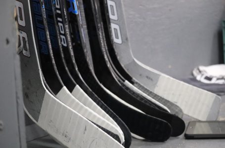 Hockey Canada lifts ban on sanctioned activities, let’s members decide on return