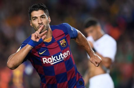 Barca could banish Suarez to stands