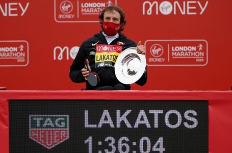 Canadian wheelchair racer Brent Lakatos wins London Marathon