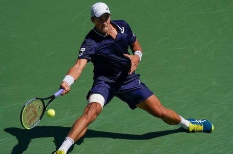 Canada’s Vasek Pospisil eliminated in 2nd round at Vienna Open