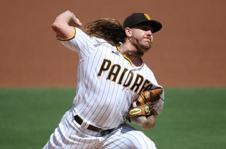 Mike Clevinger to have Tommy John surgery after re-signing with Padres