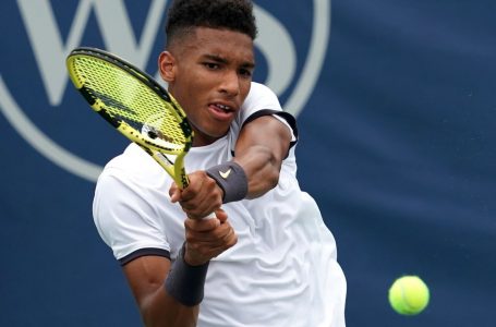 Auger-Aliassime, fresh off early exit in Vienna, bows to Cilic in Paris opener
