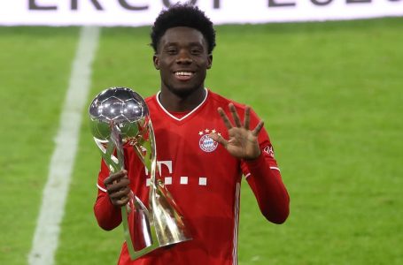 Alphonso Davies voted Canada’s top men’s soccer player