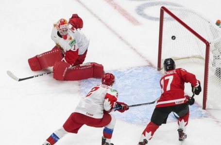 Canada cruises past Russia, advances to gold medal game at world juniors