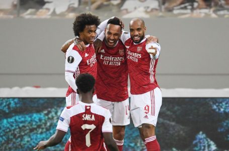 Aubameyang double helps Arsenal reach round of 16 in dramatic fashion