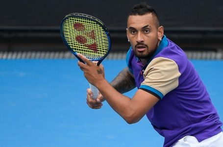 Nick Kyrgios recovers to defeat Alexandre Muller at Murray River Open