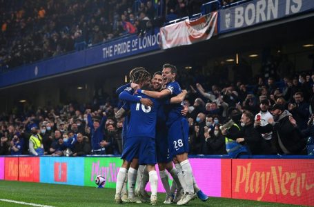 Chelsea race past Leicester City to boost Champions League hopes