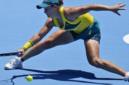 Barty in shock first-round Games loss