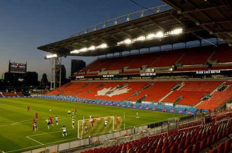 Toronto FC, CF Montreal get green light to play at home in front of fans
