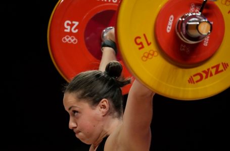 Canada’s Maude Charron wins Olympic weightlifting gold
