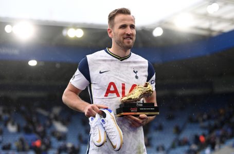 Man City target Harry Kane fails to report for Tottenham training, pushing for move