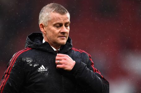 Solskjaer expects to remain Man United manager after international break