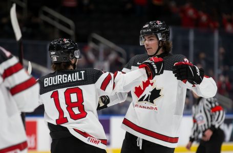 Power scores hat trick to lead Canada past Czechs in world juniors opener
