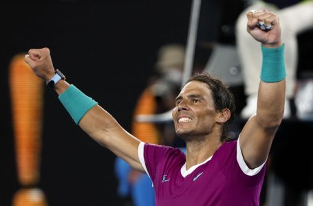 Rafael Nadal rallies to win Australian Open, claim men’s record 21st Grand Slam title