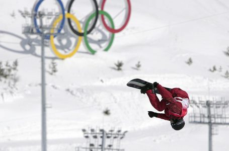 Snowboarder Max Parrot soars to Canada’s 1st gold medal at Beijing Olympics, McMorris adds bronze