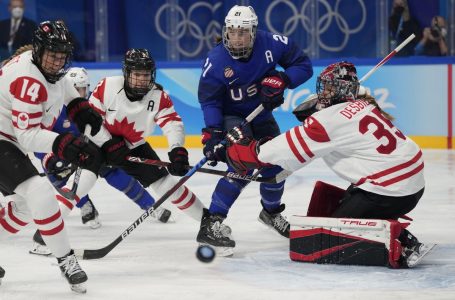 Canada doubles up on rival U.S. to complete perfect round robin in women’s hockey