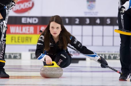 Fleury returns from COVID-19 isolation to post win at Scotties