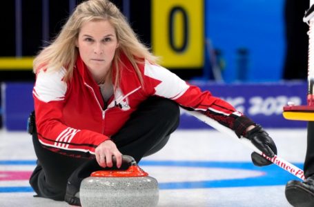 Canada’s Jennifer Jones gets pivotal win over Great Britain in Olympic women’s curling