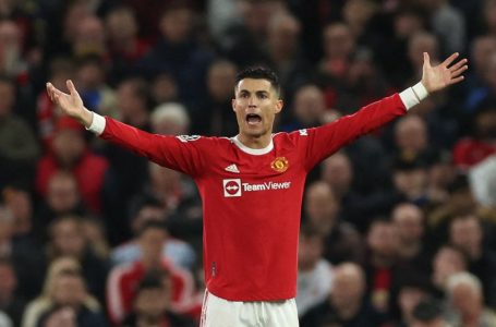 Manchester United out of Champions League after Atlético Madrid triumph