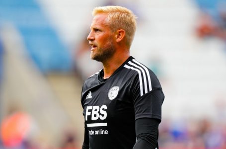 Kasper Schmeichel joins Nice to end 11-year Leicester spell