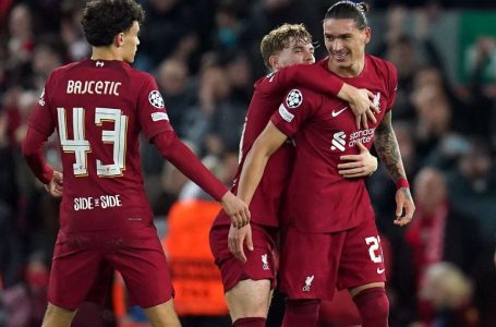 Mohamed Salah and Darwin Nunez help Liverpool to morale-boosting win against Napoli