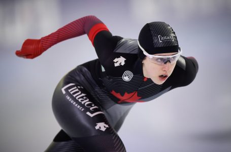 Speed skater Béatrice Lamarche captures bronze, team pursuit gold at Four Continents