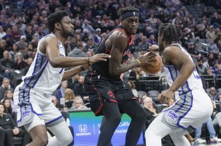 Siakam’s double-double leads Raptors past Kings