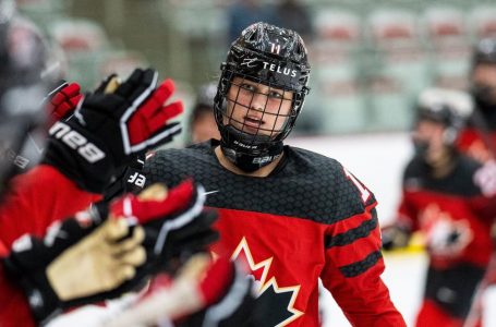 Kraemer scores twice as Canada doubles up host Sweden at U18 women’s hockey worlds