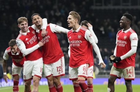 Arsenal beat Spurs in north London derby to gain eight point Premier League lead