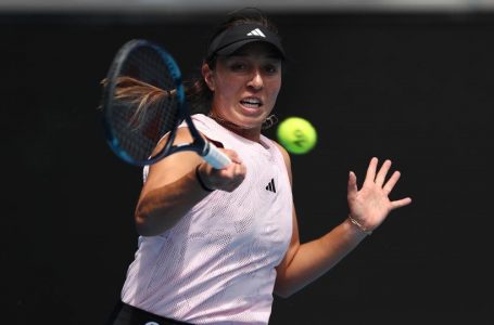 Coco Gauff, Jessica Pegula into Australian Open’s 2nd round
