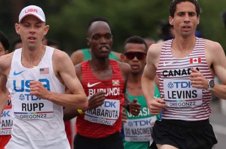 Cam Levins crushes Canadian half marathon record in 1:00:18 at Vancouver First Half