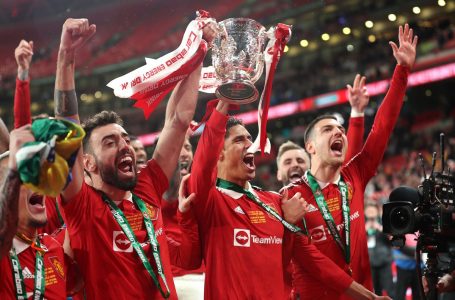 Man United beat Newcastle to win Carabao Cup, end six-year trophy drought