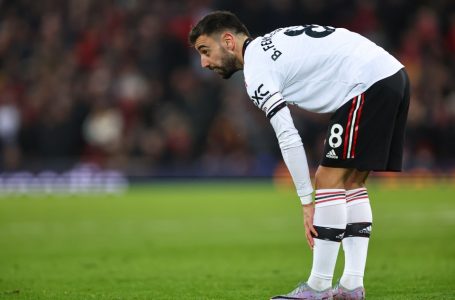 Bruno Fernandes did not request substitution in 7-0 thrashing at Liverpool