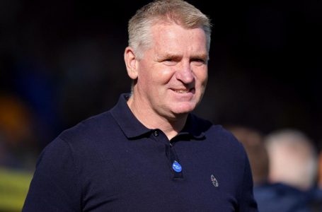 Leicester appoint Dean Smith as manager until end of season amid Premier League relegation battle