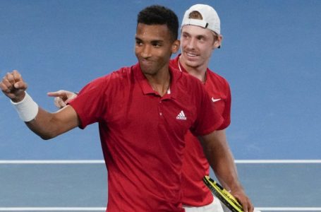 Auger-Aliassime, Shapovalov post 6 aces, advance to doubles quarterfinals in Madrid