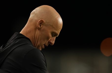 Toronto FC fires head coach Bob Bradley, ex-player Terry Dunfield takes over