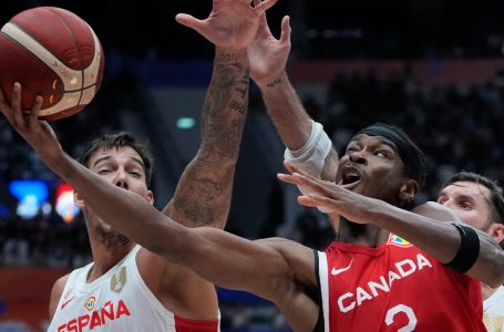 Canadian men’s basketball team clinches Olympic berth en route to World Cup quarterfinals