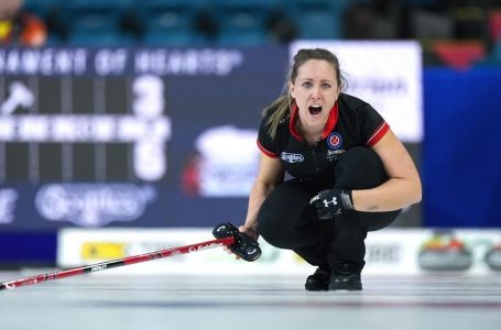 Homan remains undefeated at Grand Slam of Curling’s Masters with win over Hasselborg